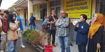 Pak Nur Ahmadi berjanji akan selalu memberikan yang terbaik untuk Universitas Sjakhyakirti