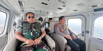 Kapolri dan Panglima TNI dan Para Menteri Pantau Jalur Mudik via Udara, Pastikan Lalu Lintas Lancar