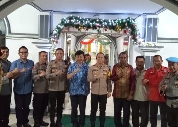 Pastikan perayaan ibadah malam Natal dan hari Natal aman, Kapolres Bitung Pimpin langsung pengamanan Gereja di wilayah Kota Bitung.