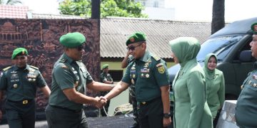 Penyambutan Brigjen TNI Adri Koesdyanto Sebagai Warga Baru Korem 044/Gapo