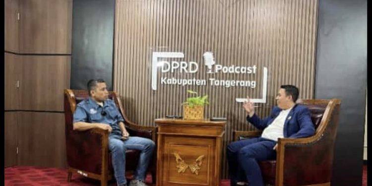 Kiprah M Rapiudin Akbar, Lc. bin Mh Kipang: Anak Muda di Parlemen yang Perjuangkan Pendidikan Pantura