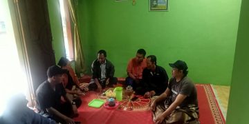 Kondisi Jalan Rusak di Desa Tempuran yang Viral di Media Sosial