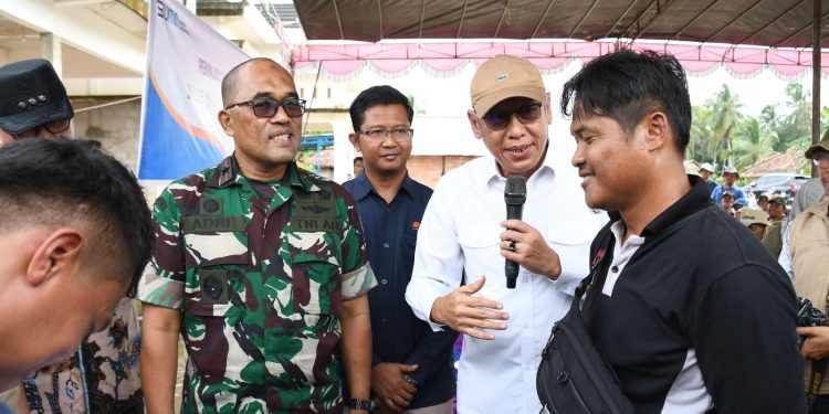 Danrem 044/Gapo Ikuti Kegiatan Peninjauan Serap Gabah Bulog