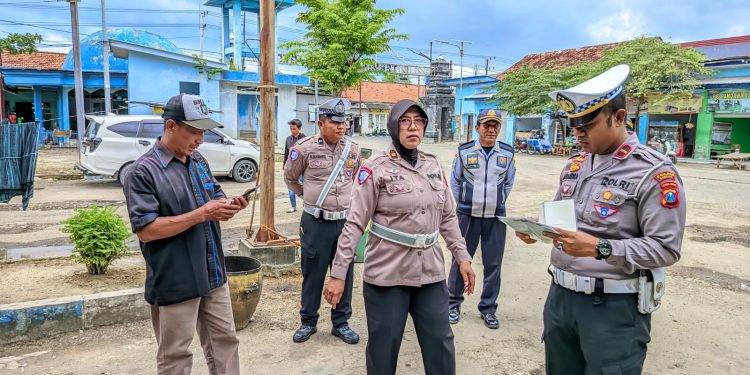 Kunjungan Tim Inspeksi Polda Jatim Angkutan Umum di Wilayah Hukum Polres Sampang