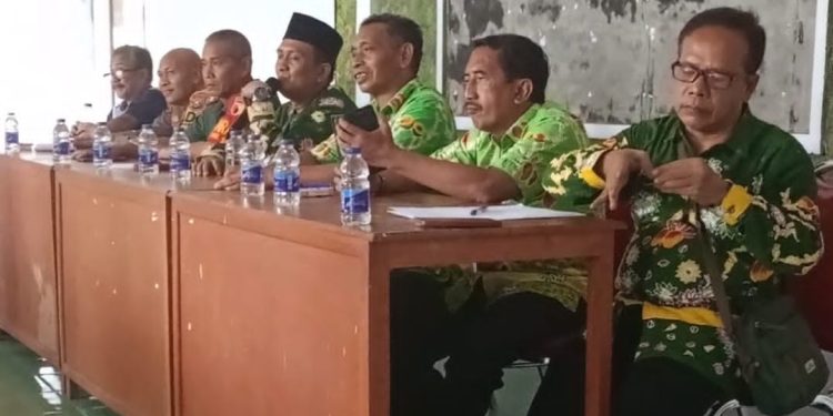 Warga Desa Tempuran Geruduk Kantor Balai Desa, Tuntut Audit Dana Desa