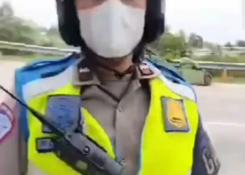 Pengemudi Mobil Pickup Gunakan TNKB Palsu, Nyaris Tabrak Polisi Saat Dihentikan