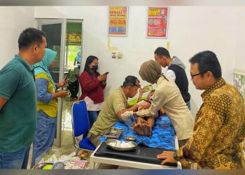 Peduli Kesehatan Anak, Yonkav 5/DPC dan Polkes Karang Endah Gelar Sunat Massal Gratis
