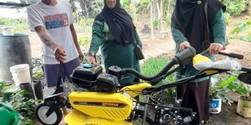 Pemberian Gratis 1unit Kultivator kepada PDA AISYIYAH kab. Malinau