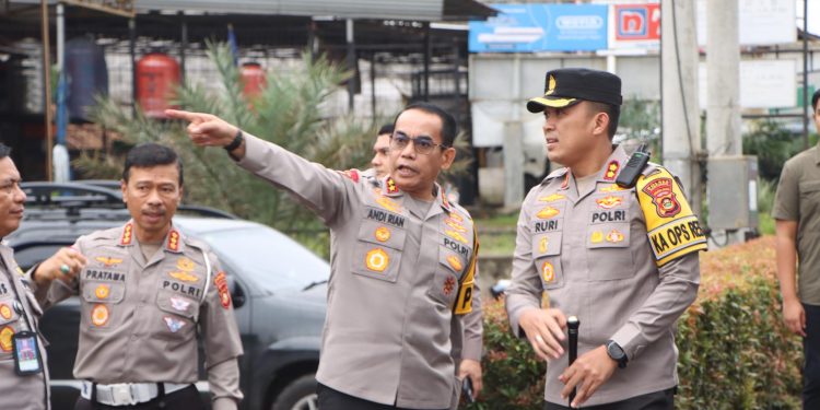 Antisipasi Macet, Kapolda Sumsel Cek Kesiapan Jalan Tol Fungsional Banyuasin Untuk Pemudik.