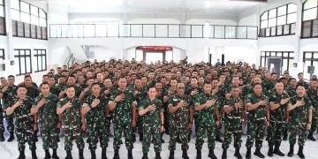 Kunker di Makorem 044/Gapo, Pangdam II/Swj : Siapkan Pendidikan Anak Sejak Dini