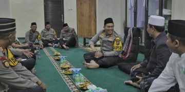 Tarawih Ramadhan Keliling Kapolres Blitar Ajak Warga Jaga Kamtibmas