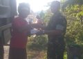 Yonif 614/RJP Berbagi Takjil di Monumem Perjuangan Kab. Malinau