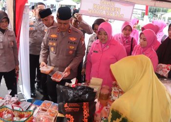 Jelang Lebaran, Polres Pasuruan Sediakan Sembako Murah untuk Warga