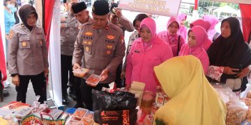Jelang Lebaran, Polres Pasuruan Sediakan Sembako Murah untuk Warga