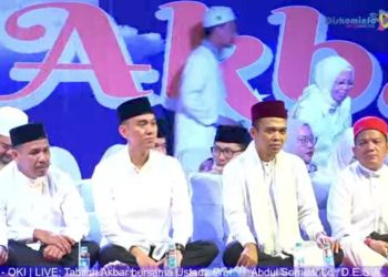 Hadirkan UAS, Ribuan Jema’ah Meriahkan Ramadhan