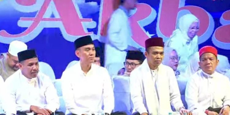 Hadirkan UAS, Ribuan Jema’ah Meriahkan Ramadhan