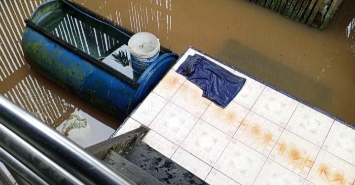 1 syawal 1446 H yang ternodai oLeh banjir tahunan di Malinau