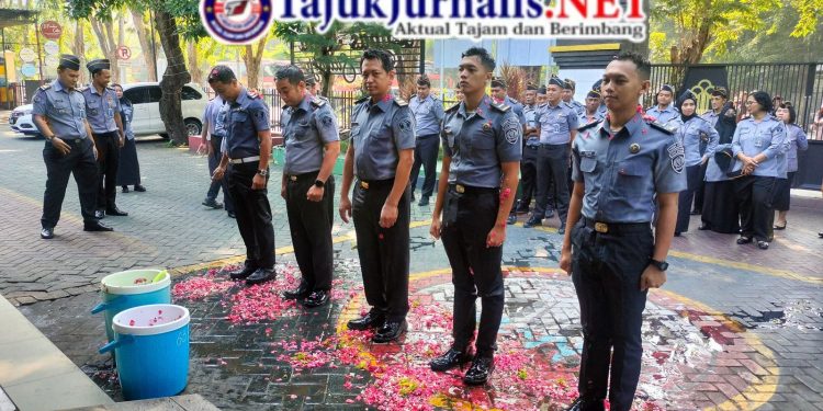 Lapas Kelas IIA Sidoarjo Gelar Apel Kenaikan Pangkat dan Pengangkatan PNS, Kalapas: Momentum Tingkatkan Profesionalisme