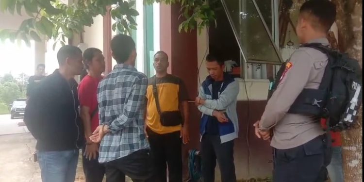 Dana Petani Ditahan, Lalu Dicairkan Tanpa Izin: Pengurus Koperasi PSAS Harus Bertanggung Jawab!