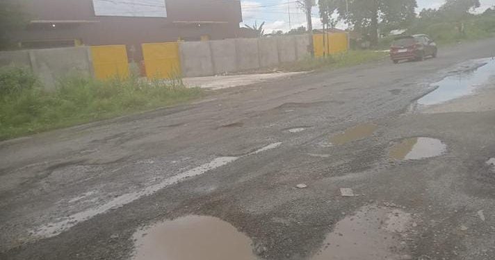 Jalan lintas Provinsi Rute -Palembang -Prabumulih Kembali Rusak, Warga Desak Dinas Terkait Serius Memperbaiki nya