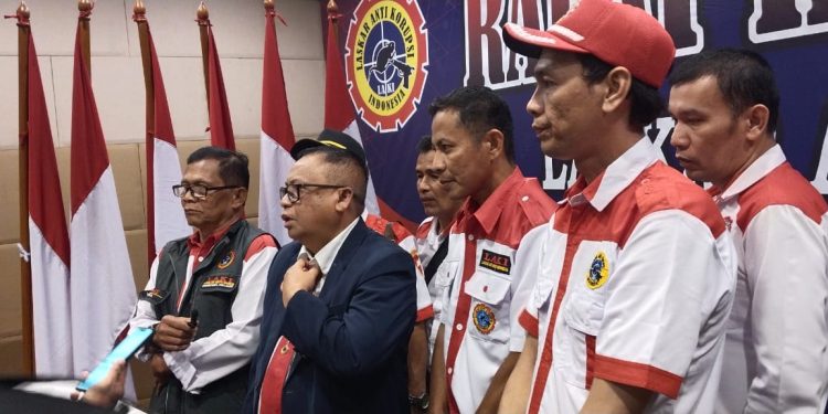 Helmizar Berantas Korupsi Indonesia Kunci Pulihkan Ekonomi