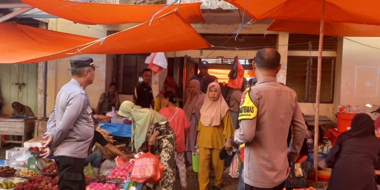 Polsek Pammana Intensifkan Pengamanan Pasar, Pastikan Aktivitas Jual Beli Aman dan Nyaman