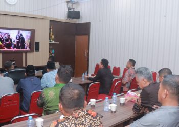 Peringati Hari Bhayangkara ke-79, Polres Wajo Lestarikan Budaya Lewat Wayang Kulit