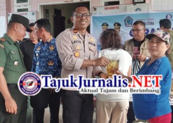 Kapolsek Lemtim Iptu M.K. Lattu Hadiri Kegiatan Pasar Murah di Desa Kapataran Lembean Timur