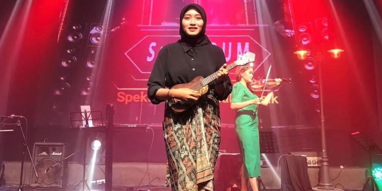 Harumkan Nama Daerah Pasuruan! Lailatus Sa’diyah Tembus Program Nasional “Belajar Bersama Maestro ” Kemendikbud