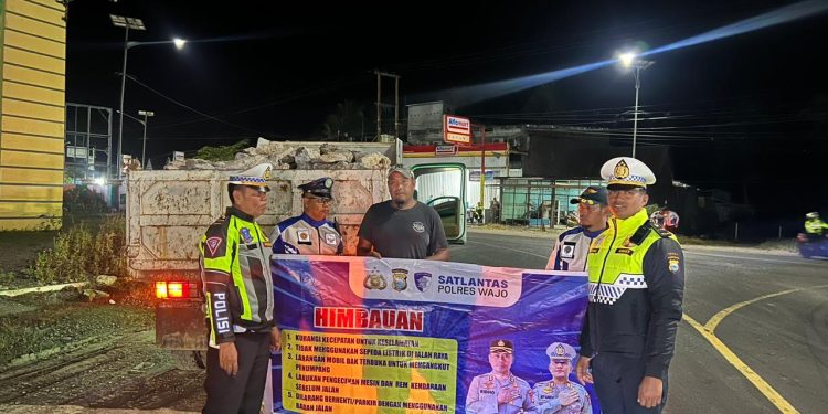 Operasi Patuh Pallawa 2025: Sat Lantas Polres Wajo Tak Hanya Menindak, tapi Juga Mengedukasi