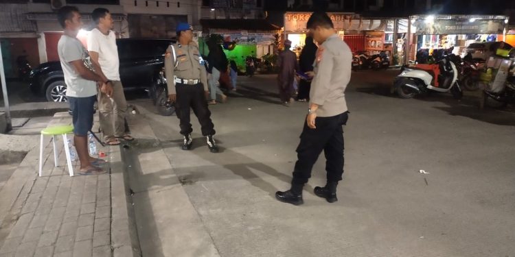 Upaya Preventif, Polsek Pitumpanua Rutin Gelar Patroli Biru Malam Hari