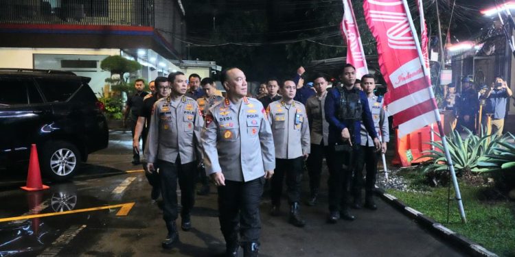 Patroli Skala Besar TNI-Polri untuk Jamin Rasa Aman dan Tertibkan Situasi