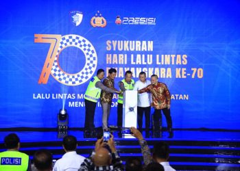 Hadiri Syukuran HUT Lalu Lintas ke-70, Kapolri Luncurkan Digital Korlantas dan Sematkan Pin Emas