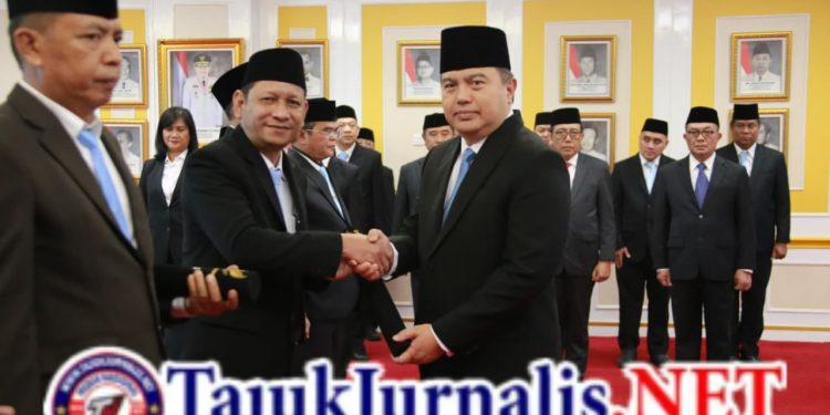Mutasi Lima Pejabat Pimpinan Tinggi Pratama, Sekjen Kemendagri Dorong Adaptasi Cepat dan Fokus Agenda Prioritas