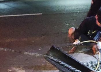 Diduga Simlok Belum Keluar, Pengerjaan Galian Kabel di Jalan Bugis Pakis Malang Tetap Berjalan