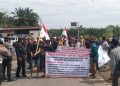 Aksi Damai Dari Gabungan Warga 32 Desa (Kec. Kikim Area dan Gumay Talang) ke Pabrik Kelapa Sawit PT. SMS Kec. Kikim Barat Kab. Lahat.