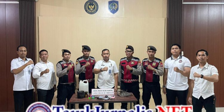 Lapas Kelas IIA Sidoarjo Gelar Razia Gabungan Bersama Aparat Penegak Hukum
