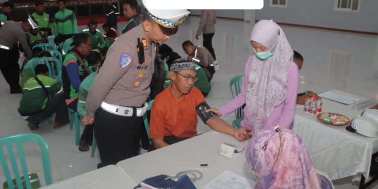Polres Blitar Gandeng Driver Ojol Kamtibmas Guna Wujudkan Harkamtibmas yang Kondusif