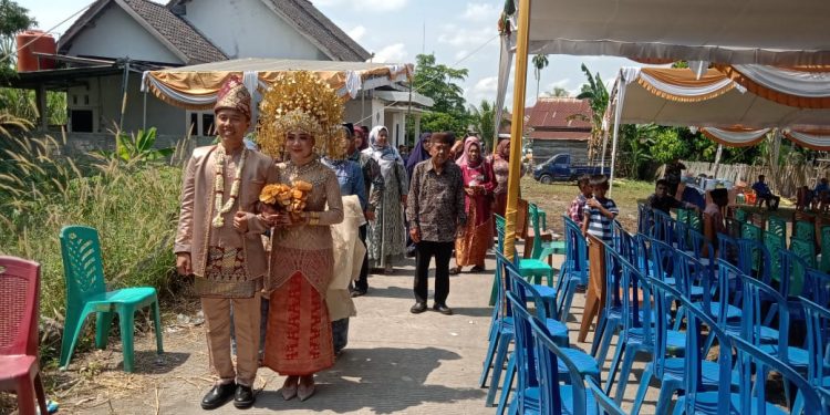 Repsesi Acara Unduh Mantu Bapak Askari, Sambut Pihak Besan ,Penuh hikma serta Bahagia