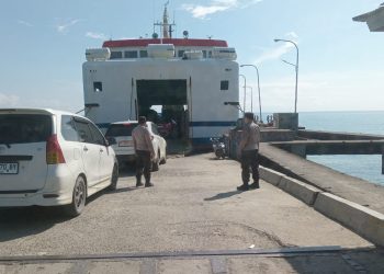 Polsek Pitumpanua Laksanakan Pengamanan Pelabuhan dan Patroli Malam, Kamtibmas Tetap Kondusif