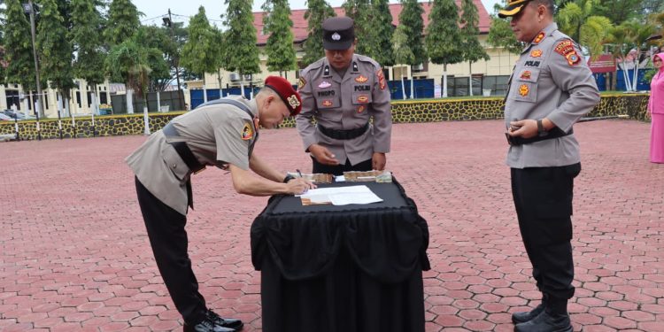 Kapolres Aceh Tamiang Pimpin Sertijab Empat Pejabat Utama dan Dua Kapolsek