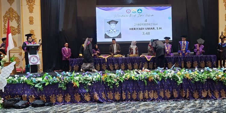 Polsek Tempe Beri Pengamanan pada Wisuda IIHE Lamaddukelleng, Acara Berlangsung Kondusif