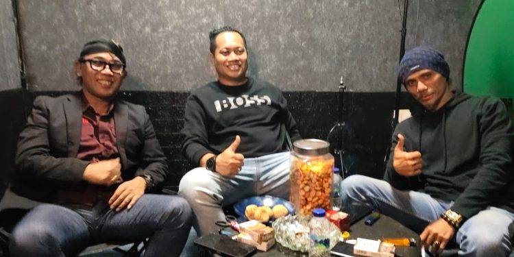 Kesepakatan Untuk berkolaborasi dan kolaborAktif seperti apakah yang di bicarakan antara Ketum FRIC , Ketum FWJ Indonesia dan Pengurus PWI Jakarta Barat saat mereka coffe break