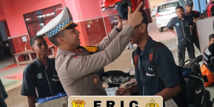 Polres Blitar Berikan Teguran Simpatik dalam Operasi Zebra Semeru 2025