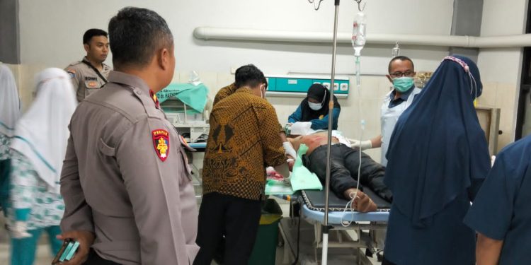 Anggota Polsek Ranuyoso, Aiptu Kurniawan, Kritis Setelah Dibacok Pelaku Curanmor di Lumajang