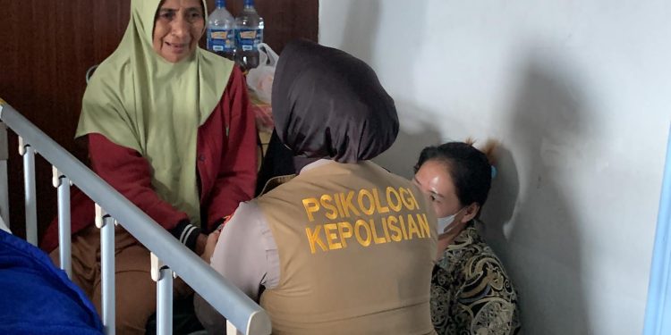 Polda Metro Jaya Dampingi Siswa SDN 01 Kalibaru Pulih dari Trauma Usai Insiden Kecelakaan