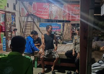 Ciptakan Malam yang Aman dan Nyaman, Polsek Sabbangparu Rutin Laksanakan Patroli Biru