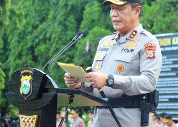 Kapolda.Sulsel Irjen Pol.Djuhandhani Rahardjo Puri Beri Penghargaan Kepada Personel Berprestasi, Ini Kategorinya