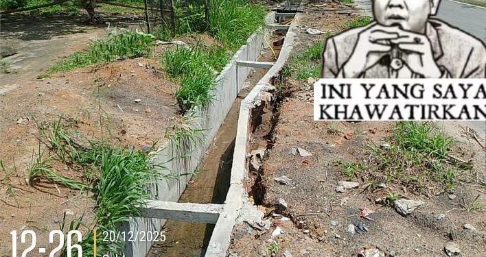 Baru 10 Hari Di Bangun , Siring Desa Pangkul Prabu mulih Ambruk !!, Kualitas Asal-Asalan, Diduga Mar’Uf Anggaran Dana Desa .