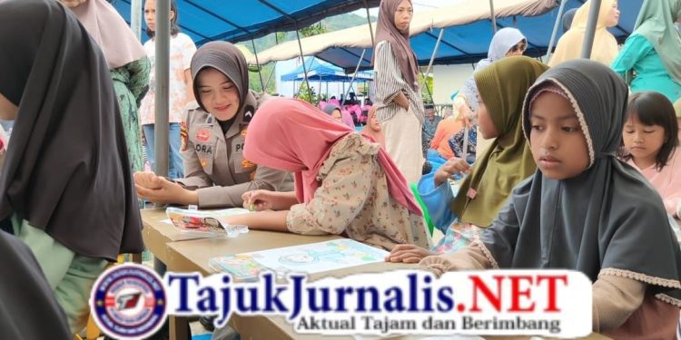 Trauma Healing Polri, Dukungan Psikologis bagi Anak Korban Banjir Bandang di Padang Pariaman